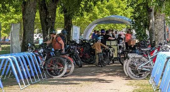 Fini la peur du vol : la révolution des parkings à vélos intelligents